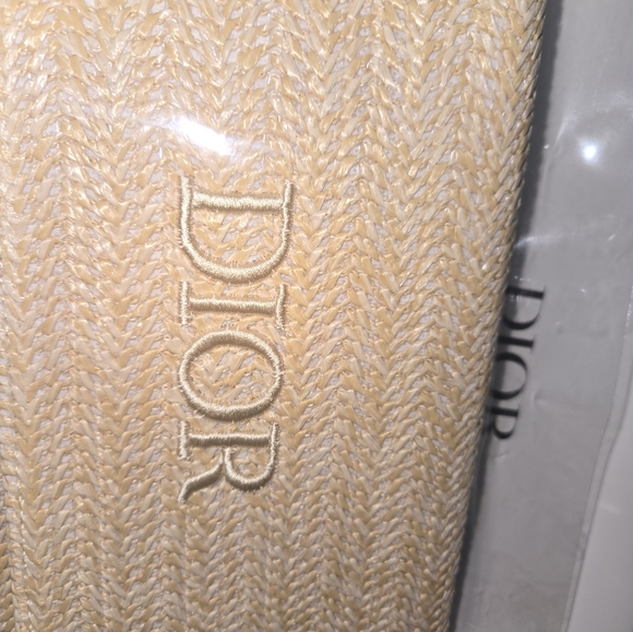 DIOR Rare Original Pouch 2023 Summer Limited Edition - Picture 4 of 15